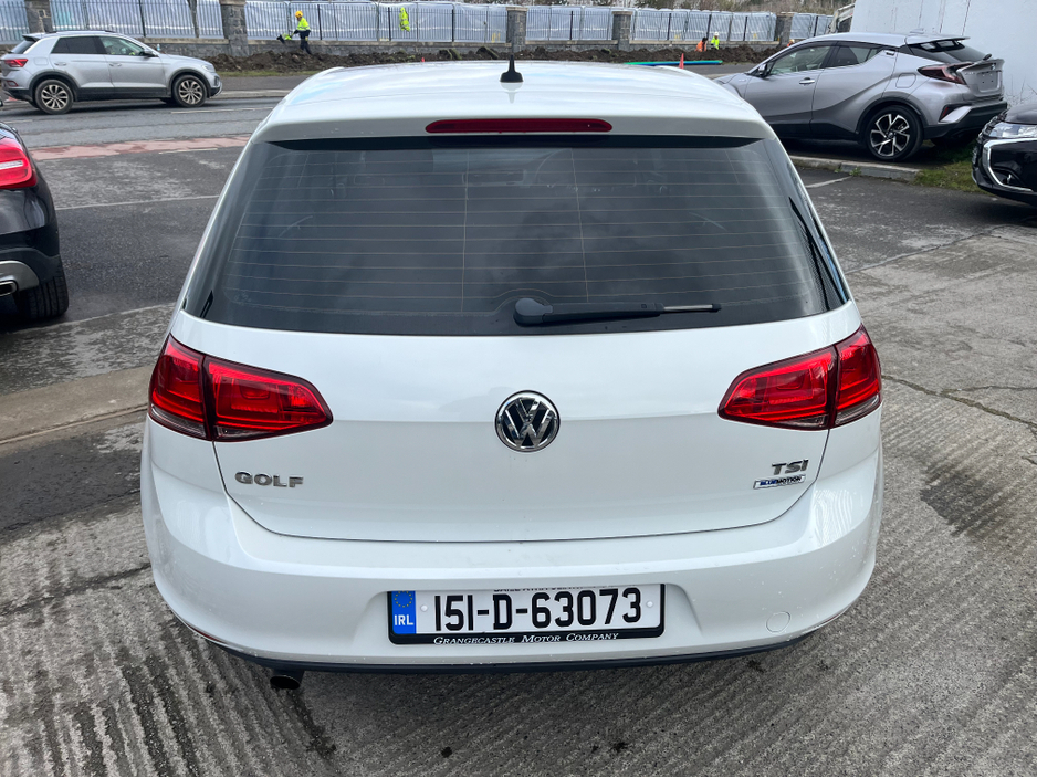 2015 Volkswagen Golf - image 6