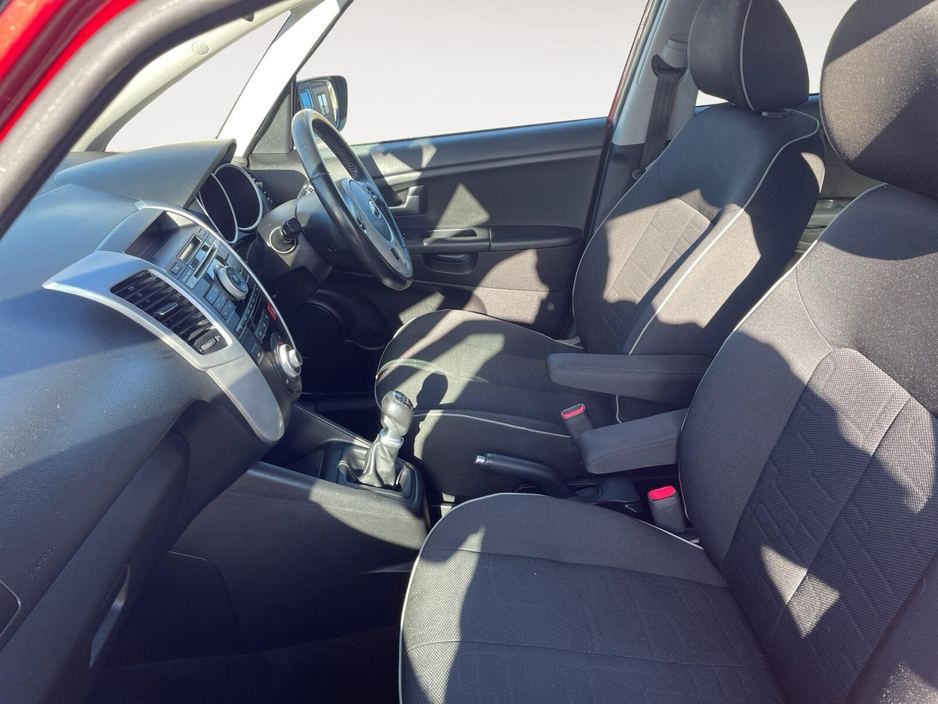 2014 Kia Venga - image 15