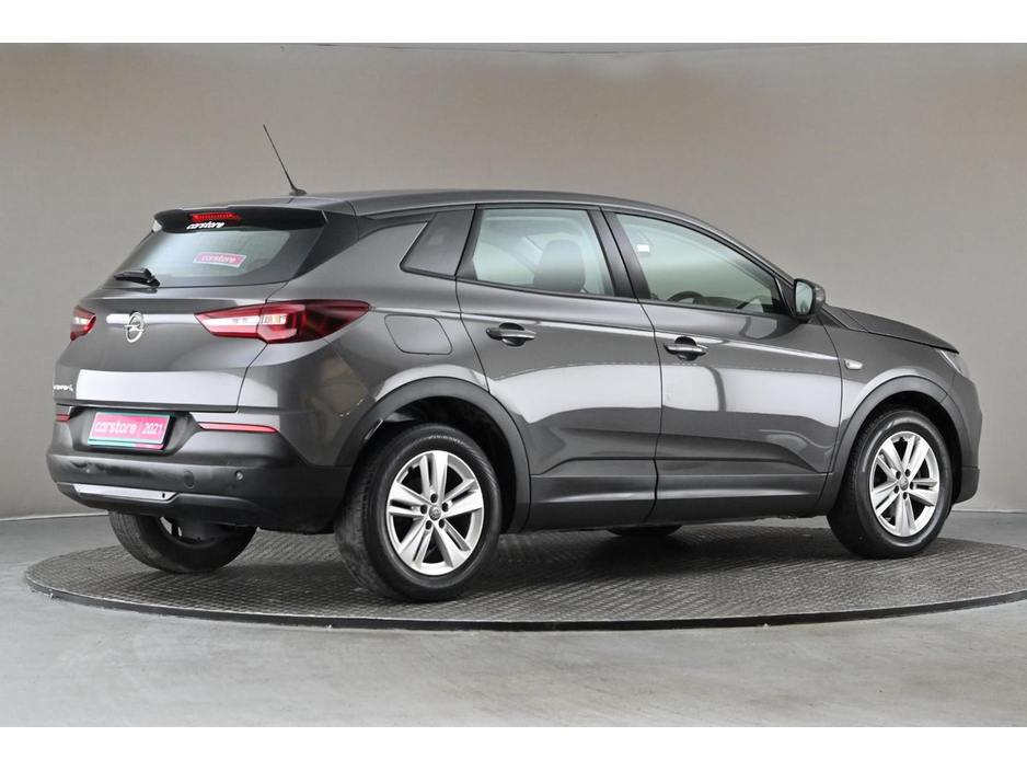 2021 Opel Grandland X - image 10
