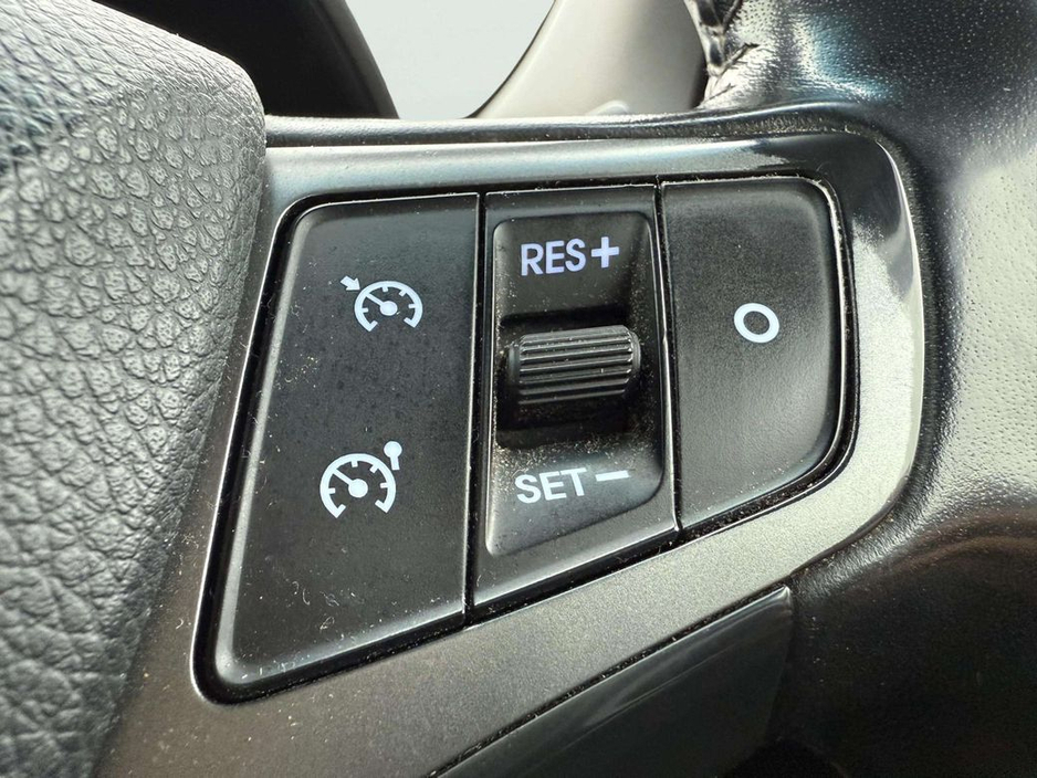 2017 Hyundai i40 - image 8