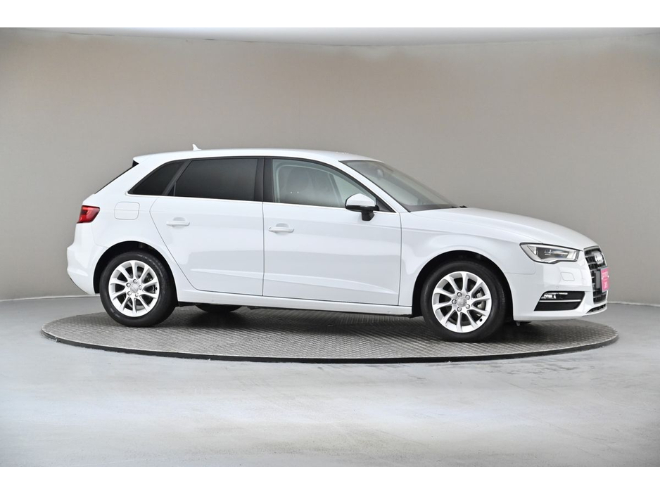 2015 Audi A3 1.4 TFSI S-TRONIC SPORTBACK *REVERSE CAM*PARK SENSORS* €14,890
