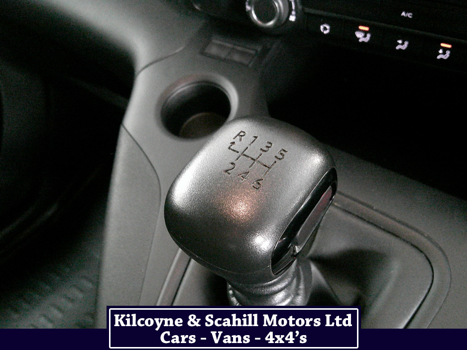 2023 Peugeot Partner - image 20