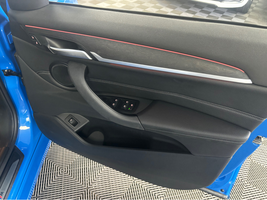 2020 BMW X1 - image 9