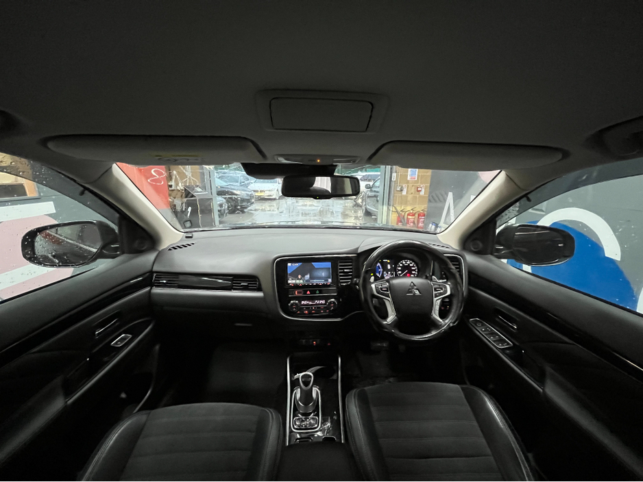 2018 Mitsubishi Outlander €19950! 2018 MITSUBISHI OUTLANDER PHEV G 2.4 AUTOMATIC / CRUISE CONTROL / 360° PARKING CAMERA / ELECTRIC HEATED SEATS / HEATED STEERING WHEEL / PADDLE SHIFTERS €19,950