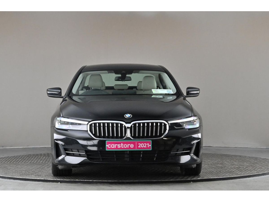 2021 BMW 5 Series - image 2