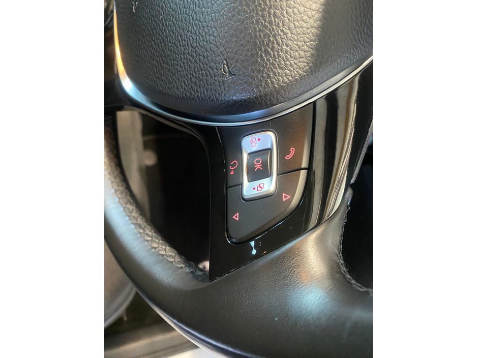 2017 Volkswagen Polo - image 14