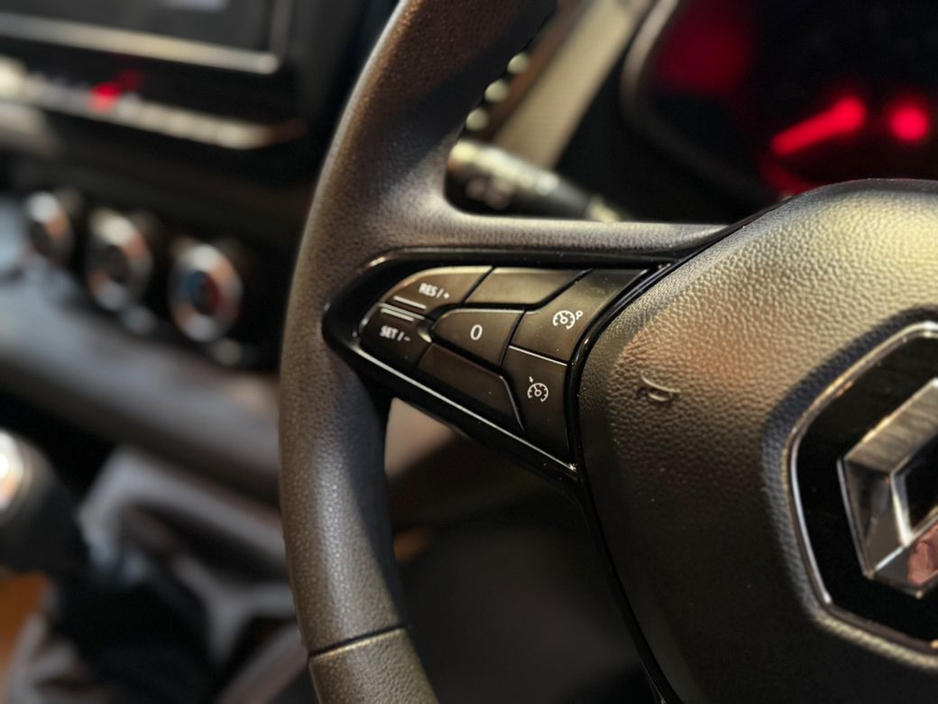 2023 Renault Trafic LL30 BUSINESS PLUS DC // LOW MILEAGE // VAT INVOICE // €20,950