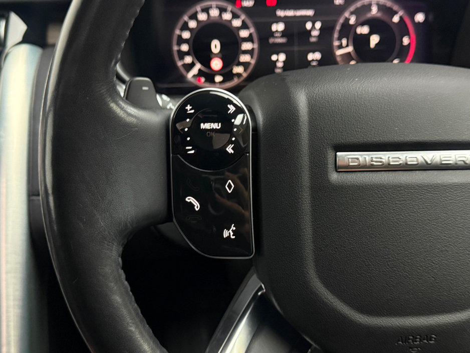 2020 Land Rover Discovery - image 23