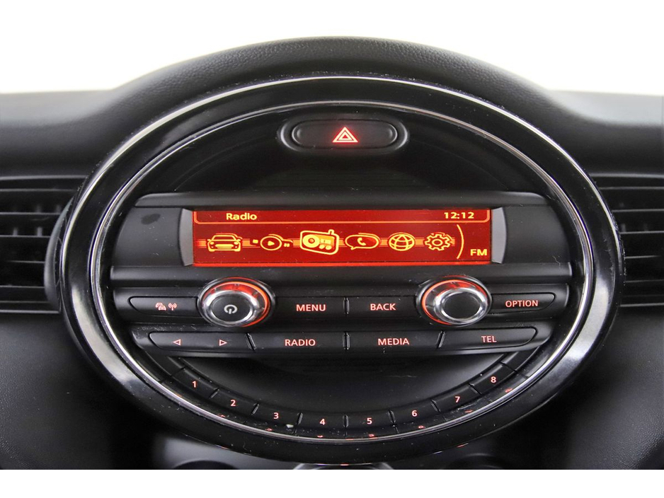 2018 MINI Hatch 1.5 6SPD 5DR *BI-TONE ROOF* €16,890