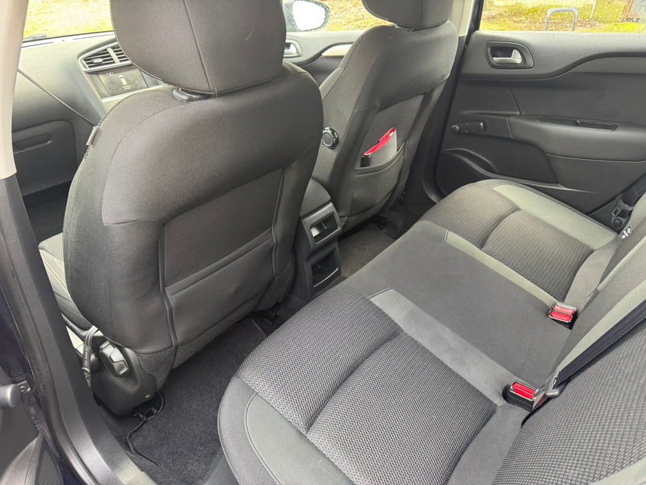 2016 Citroen C4 - image 10