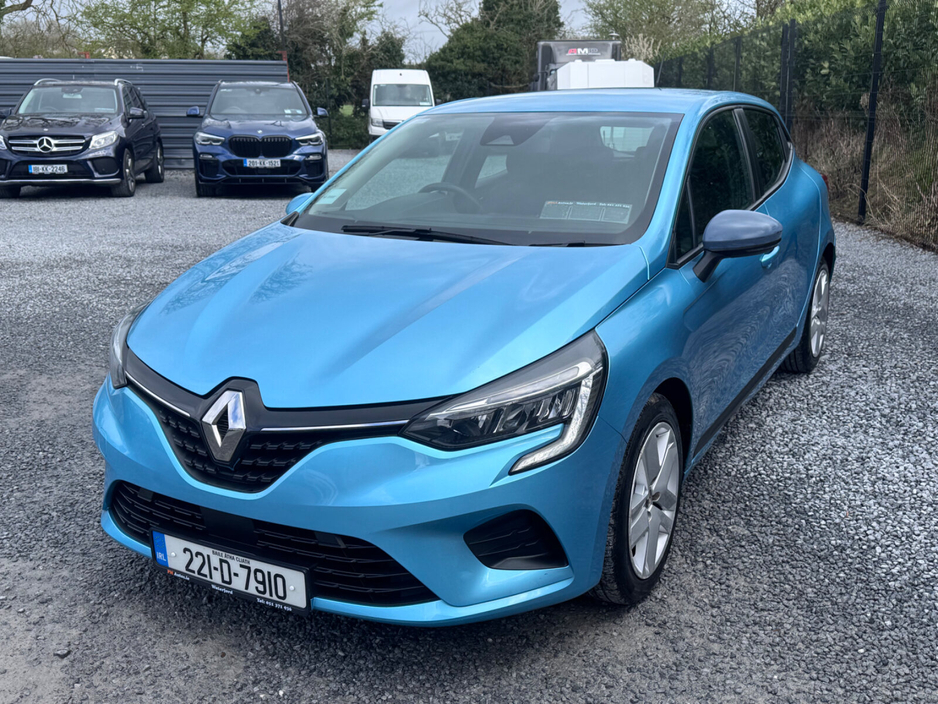 2022 Renault Clio - image 11
