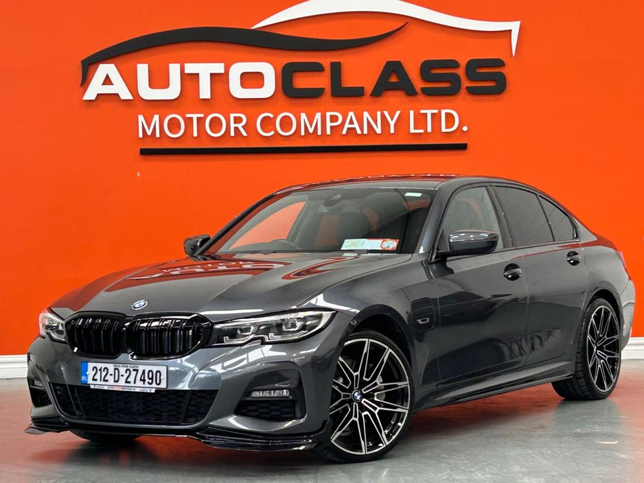 2021 BMW 3 Series - image 5