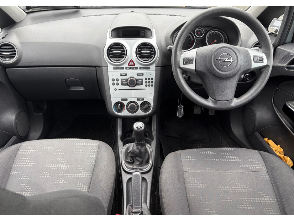 2013 Opel Corsa - image 7