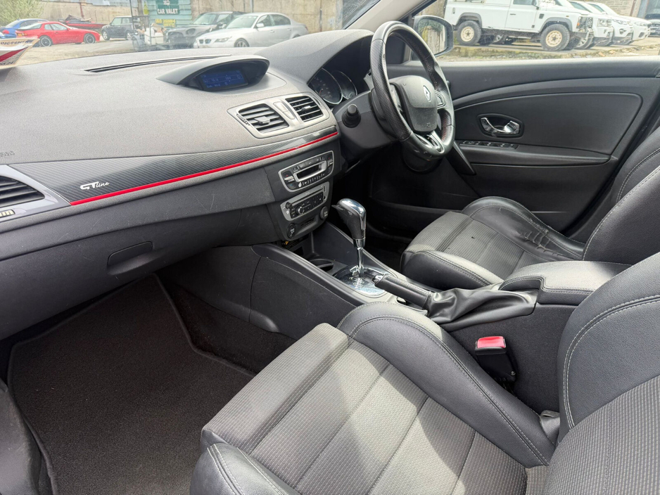 2013 Renault Megane - image 13