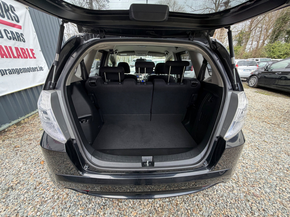 2013 Honda Fit - image 8