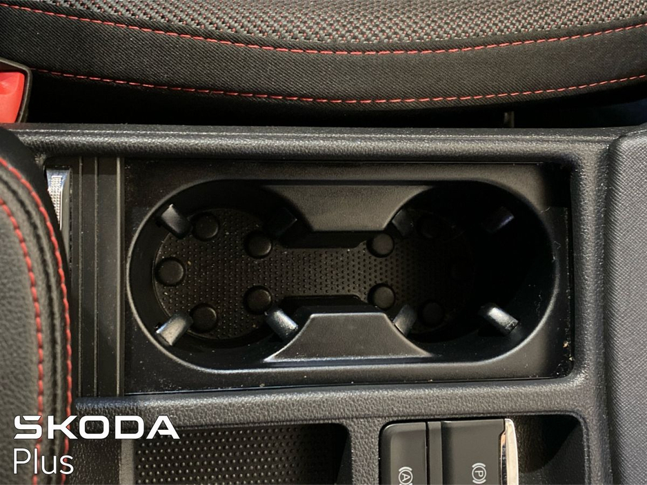 2024 Skoda Octavia - image 16