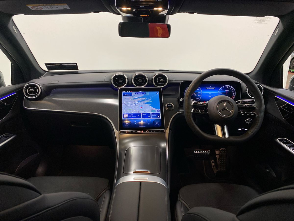 2025 Mercedes-Benz GLC Class GLC 300 URBAN EDITION E 4MATIC | Reversing Camera, Parking Assistance, Heated Seats €82,950