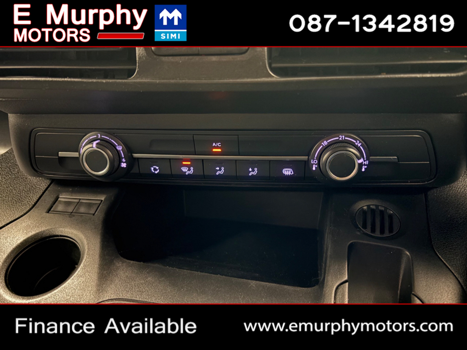 2022 Citroen Berlingo - image 15