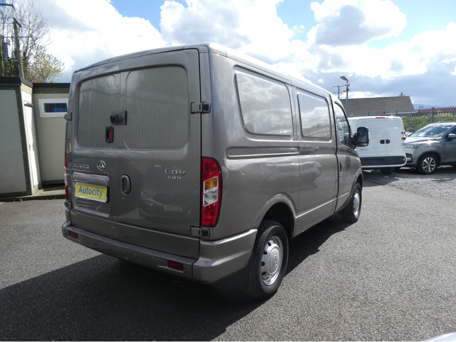 2016 LDV V80 - image 7
