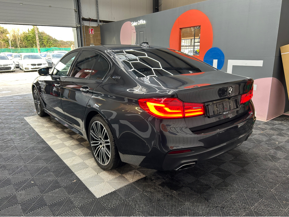 2017 BMW 5 Series - image 7