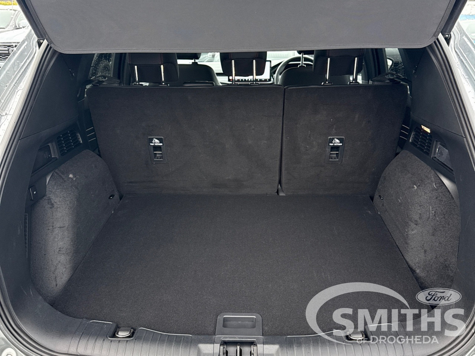 2024 Ford Kuga ST-LINE X 2.5 PHEV 225PS €36,950