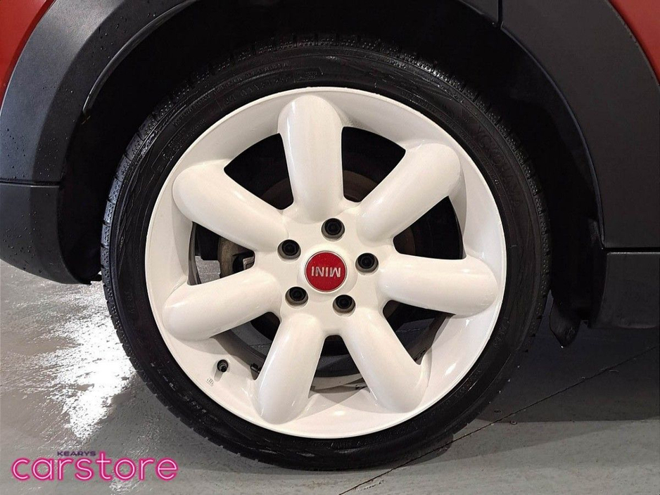 2016 MINI Hatch - image 14