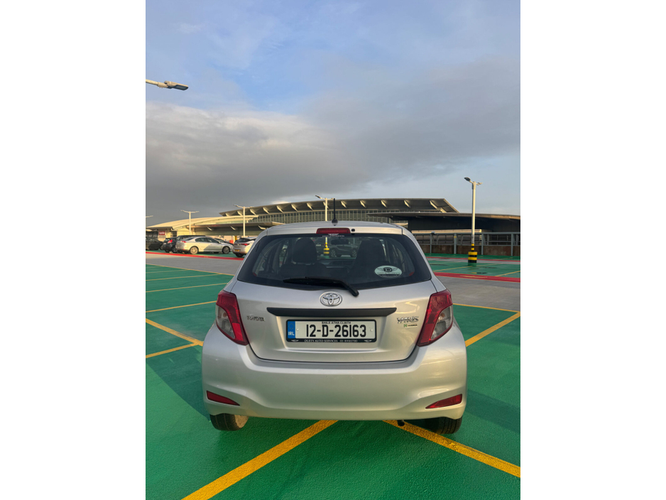 2012 Toyota Yaris 1.0 VVT-i 3Dr Terra €8,950