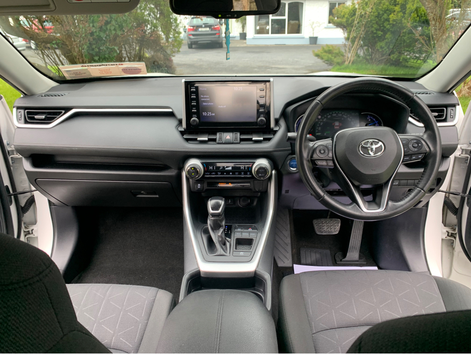 2020 Toyota Rav4 - image 16