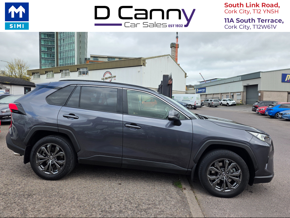 2023 Toyota Rav4 - image 5