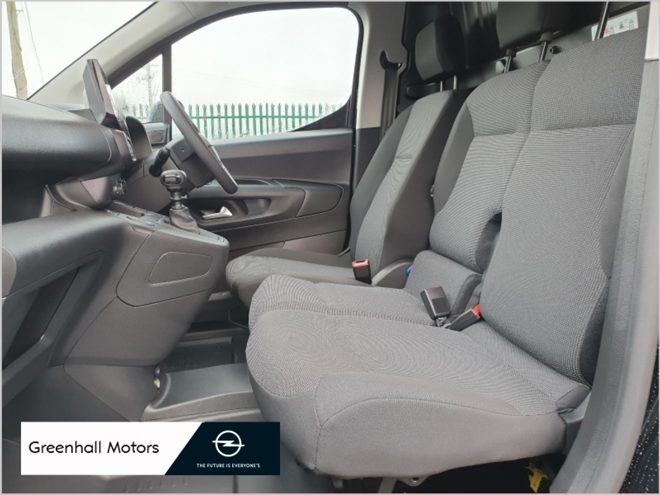 2026 Opel Combo - image 4