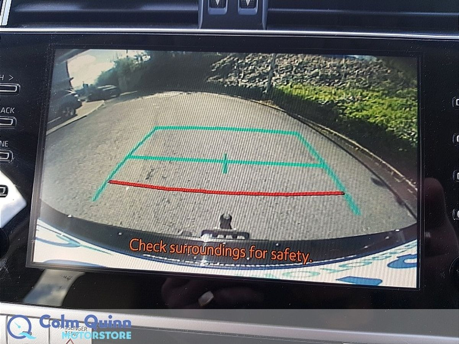 2022 Toyota Landcruiser - image 13