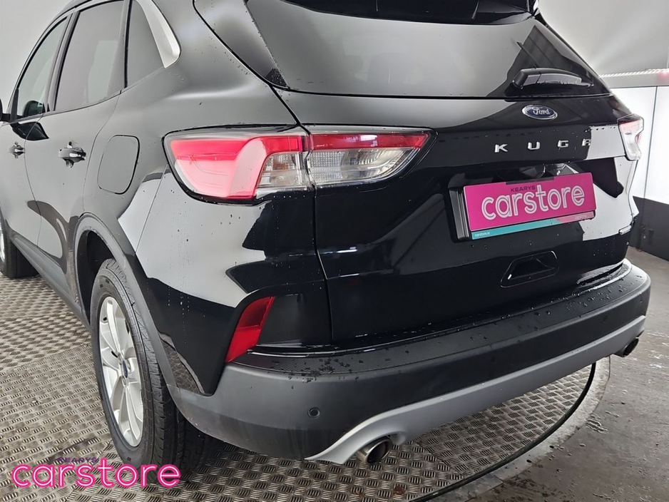 2022 Ford Kuga 2.5 Duratec 190PS FHEV Titanium Auto €28,880