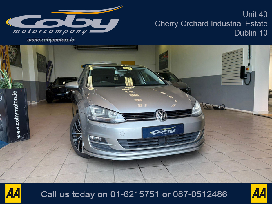 2014 Volkswagen Golf - image 2