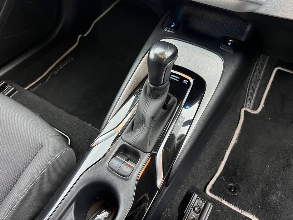 2022 Toyota Corolla SOL ESTATE 1.8 HYBRID // DIAMOND CUT ALLOYS // REVERSE CAMERA // ADAPTIVE CRUISE CONTROL €20,900