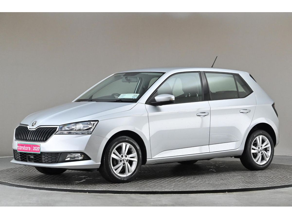 2020 Skoda Fabia - image 4