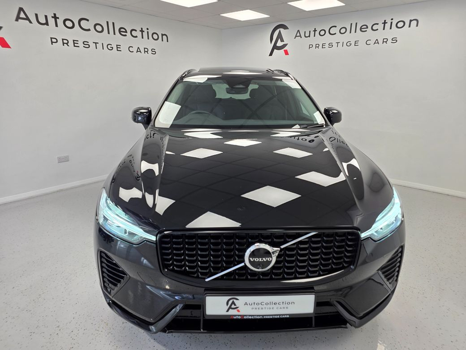 2025 Volvo XC60 - image 2
