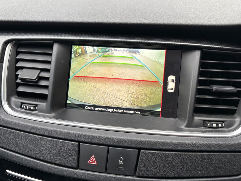 2017 Peugeot 508 - image 5