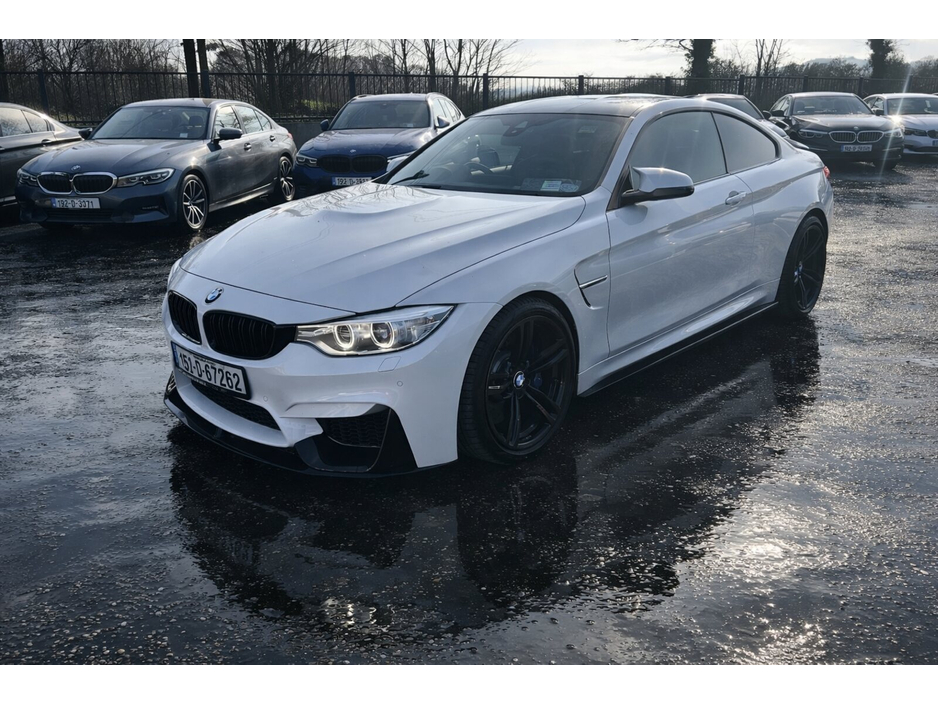 2016 BMW M4 - image 25