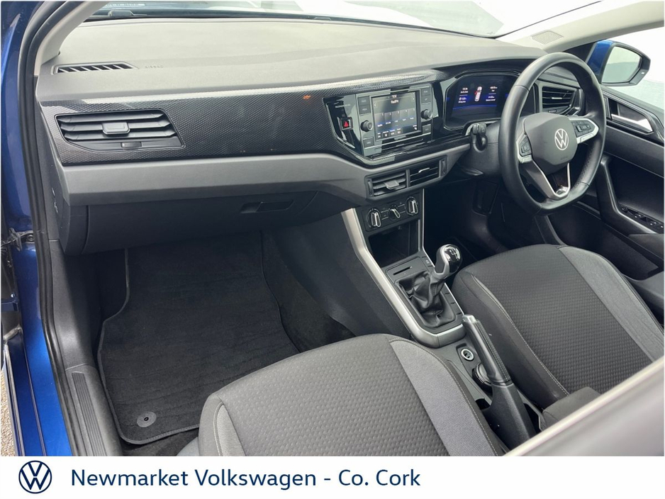 2023 Volkswagen Polo - image 23