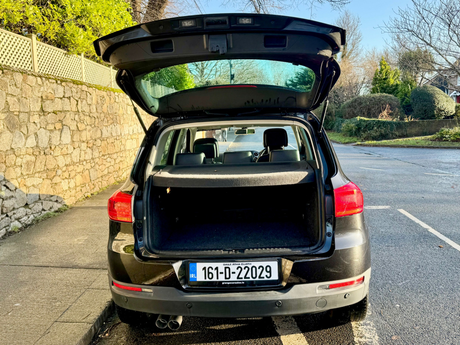 2016 Volkswagen Tiguan SPORT 2.0 TDI!!PANROOF!!LEATHER!! €16,900