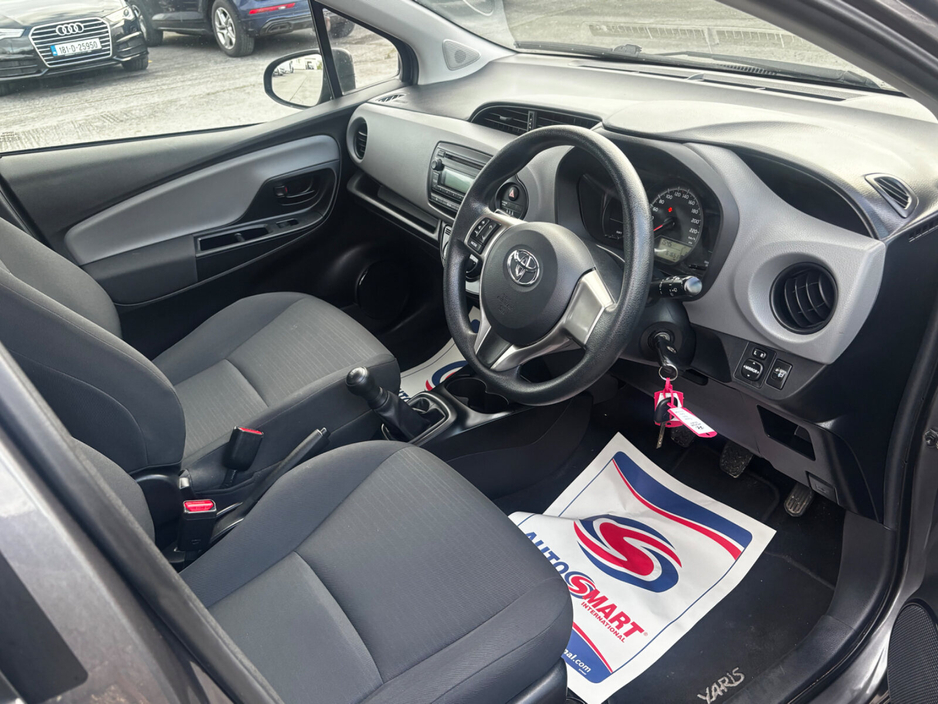 2017 Toyota Yaris 1.0 VVT-i 3Dr Terra €12,500
