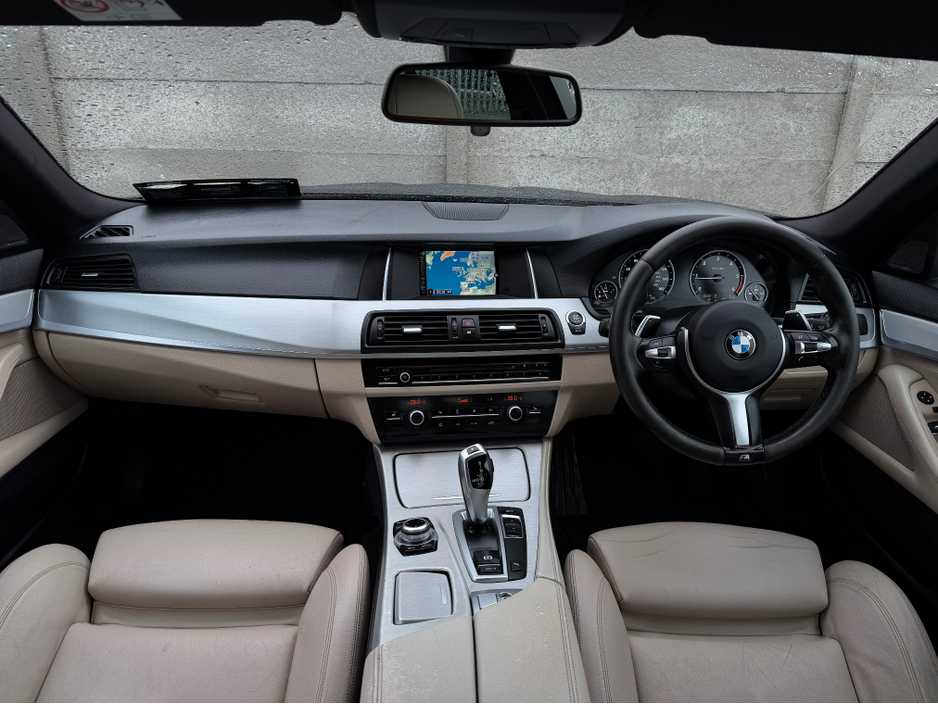 2015 BMW 5 Series - image 15
