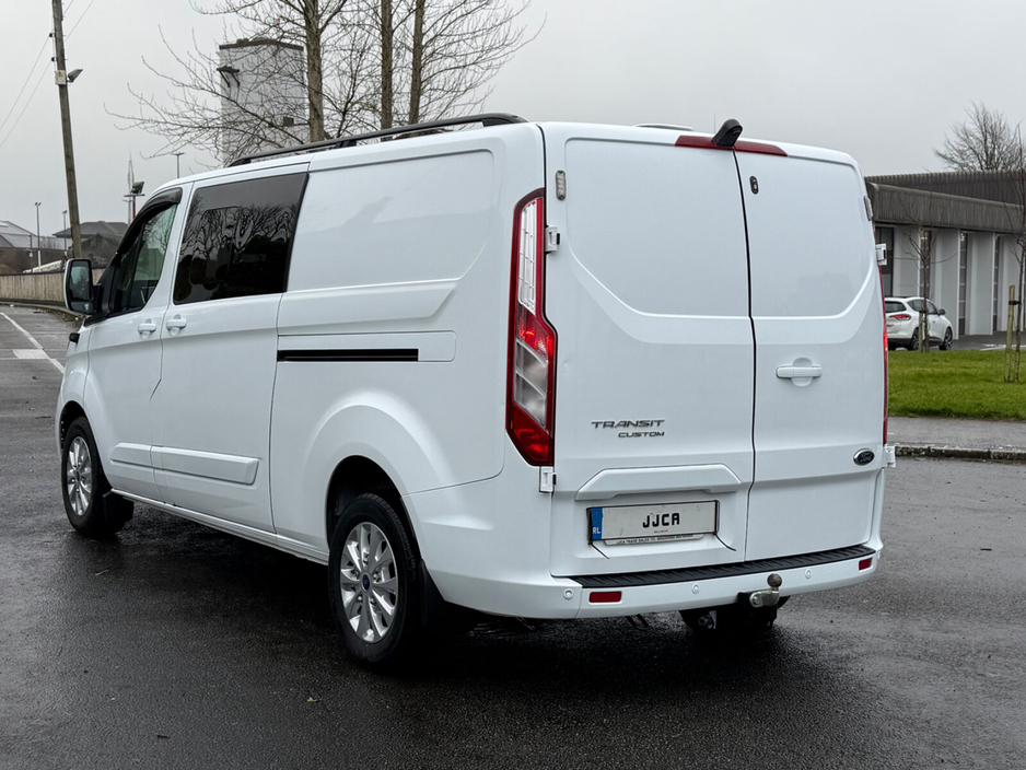 2021 Ford Transit Custom - image 5