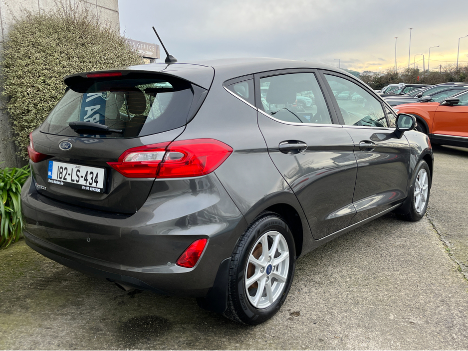 2018 Ford Fiesta - image 4