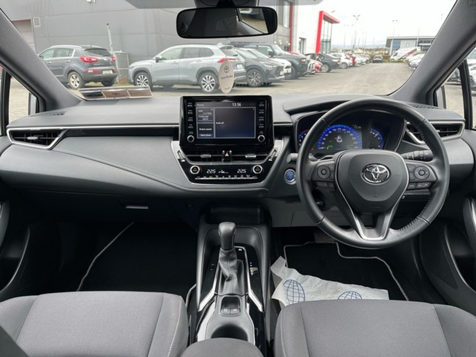 2022 Toyota Corolla - image 8