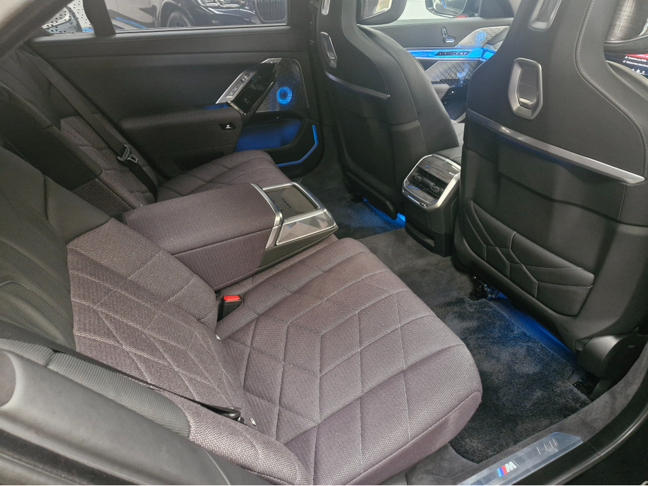 2024 BMW i7 M70 XDRIVE ^^ULTIMATE^^  OVER  €250,000 ++ NEW €170,000