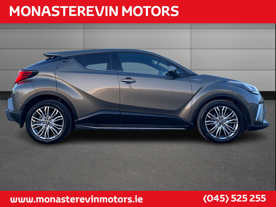 2021 Toyota C-HR - image 6