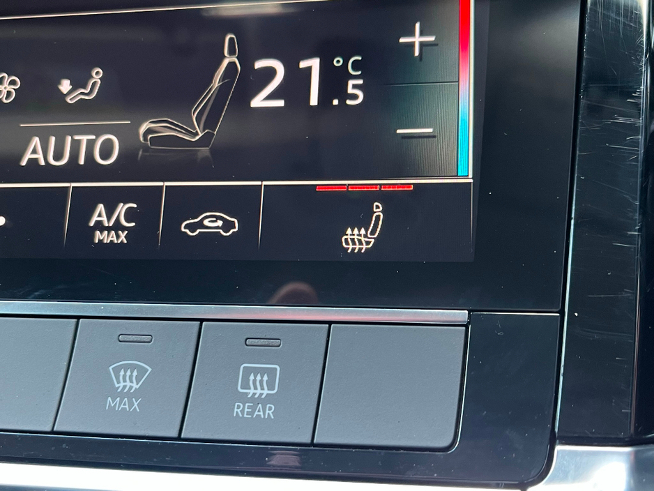 2023 Audi e-tron - image 34