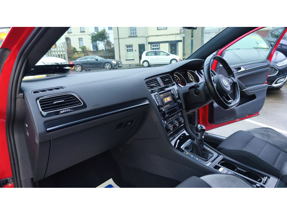 2015 Volkswagen Golf 2.0 R 4X4 300PS 5DR 1 Year Warranty €26,995