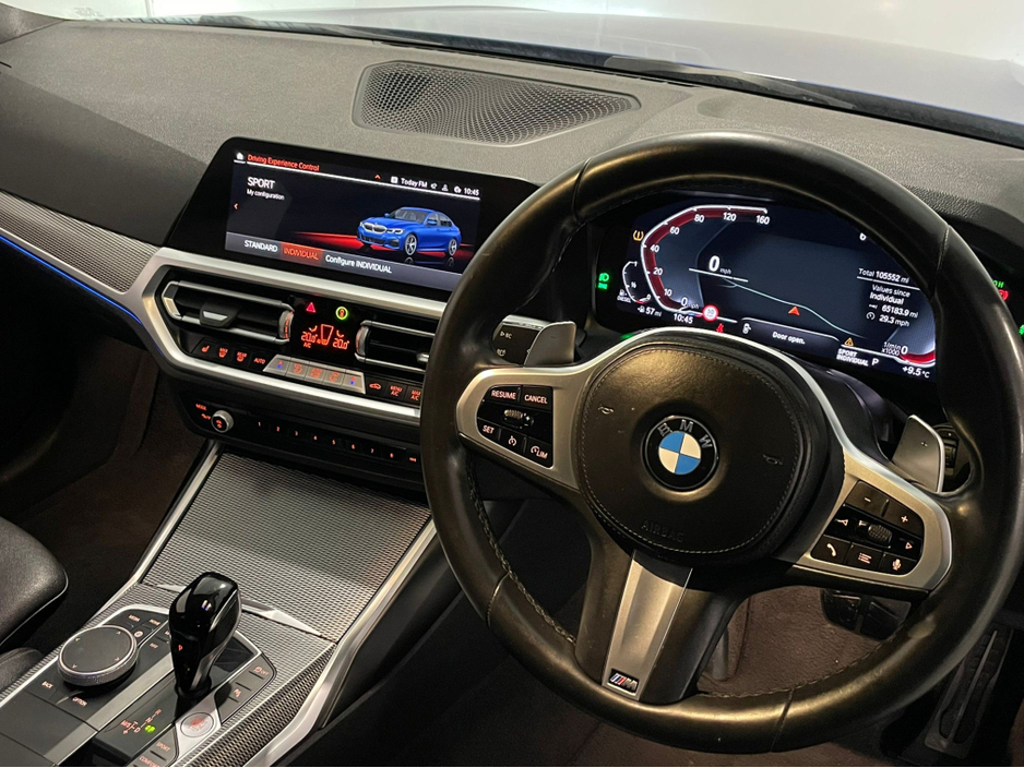 2021 BMW 3 Series - image 13